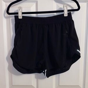 Ptula black running shorts large